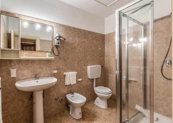 雷斯登塞酒店 酒店