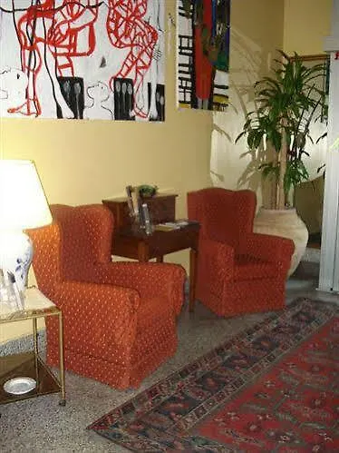 雷斯登塞酒店 3*